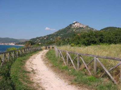 Der Wanderweg an der Kste entlang