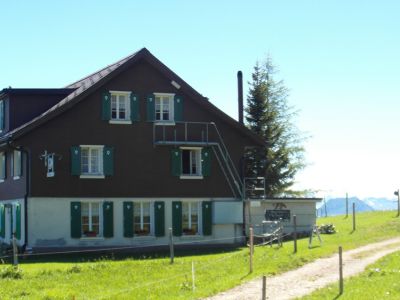 Familienwanderung Schweiz Berggasthof Burgeist auf Rigi
